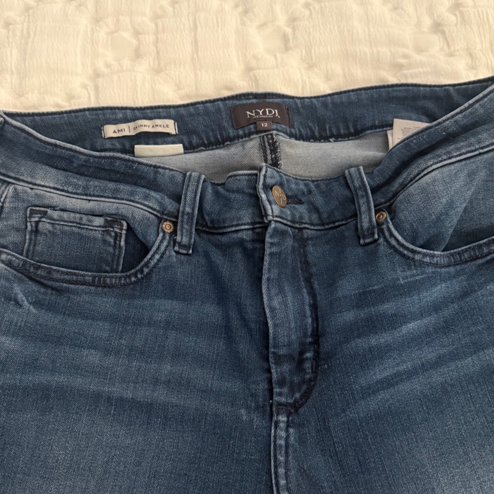 NYDJ AMI SKINNY JEANS WITH ANKLE TIE SIZE 12